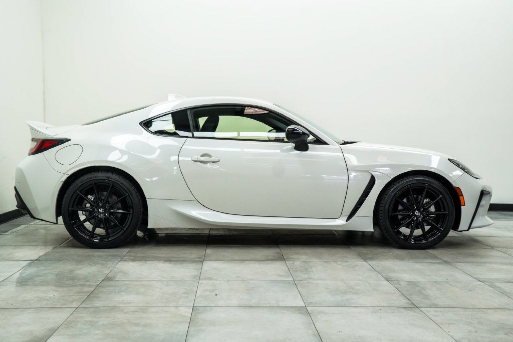 2024 Toyota GR86 Premium
