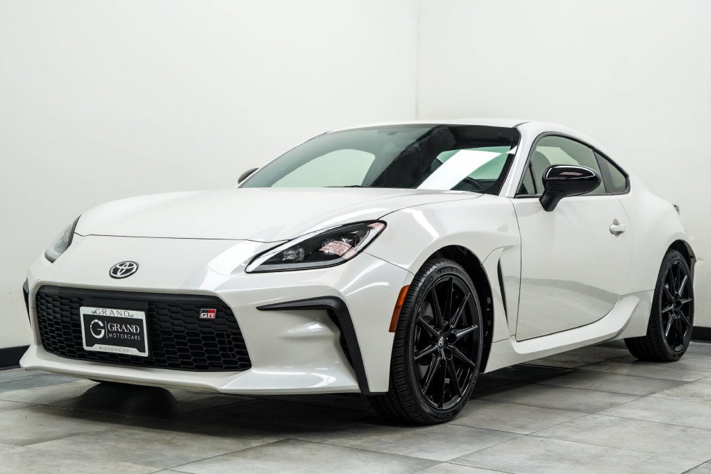 2024 Toyota GR86 Premium