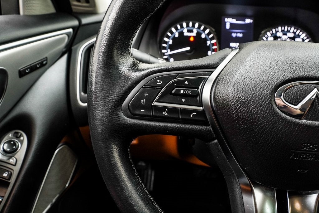 2023 INFINITI Q50 LUXE