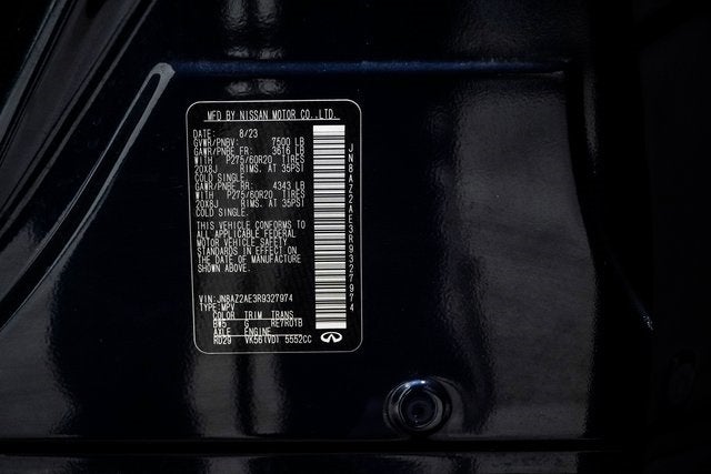 2024 INFINITI QX80 LUXE