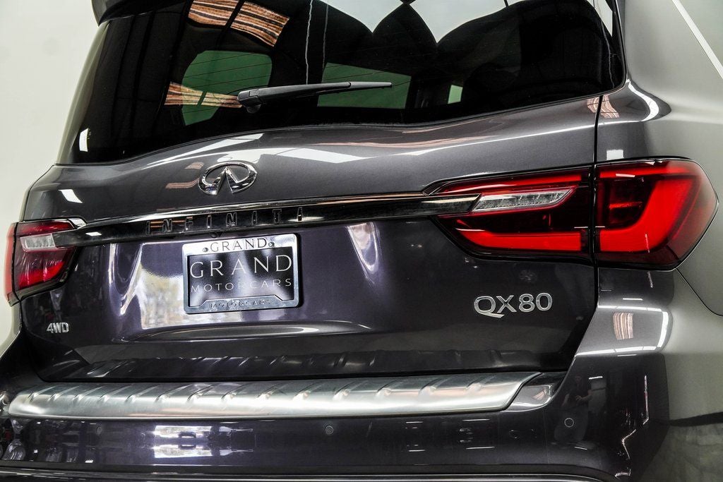 2022 INFINITI QX80 Premium Select