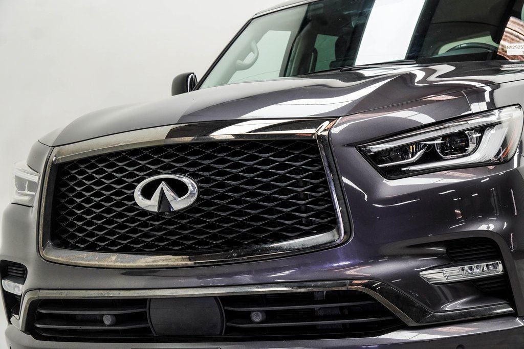 2022 INFINITI QX80 Premium Select
