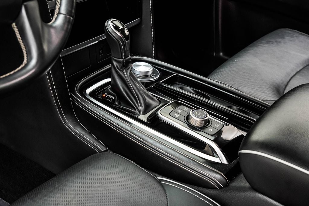 2022 INFINITI QX80 Premium Select