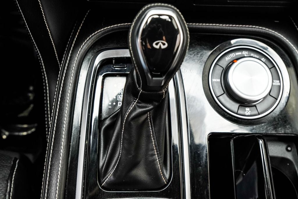 2022 INFINITI QX80 Premium Select