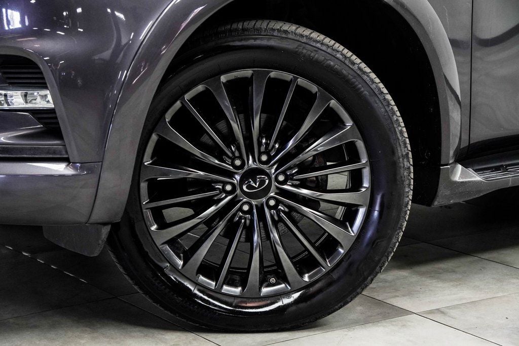2022 INFINITI QX80 Premium Select