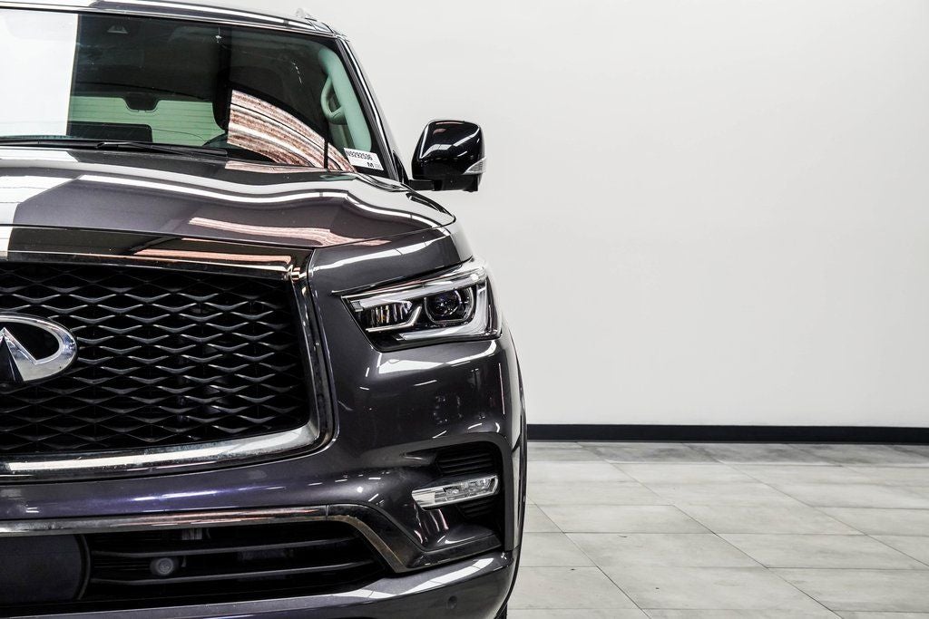 2022 INFINITI QX80 Premium Select