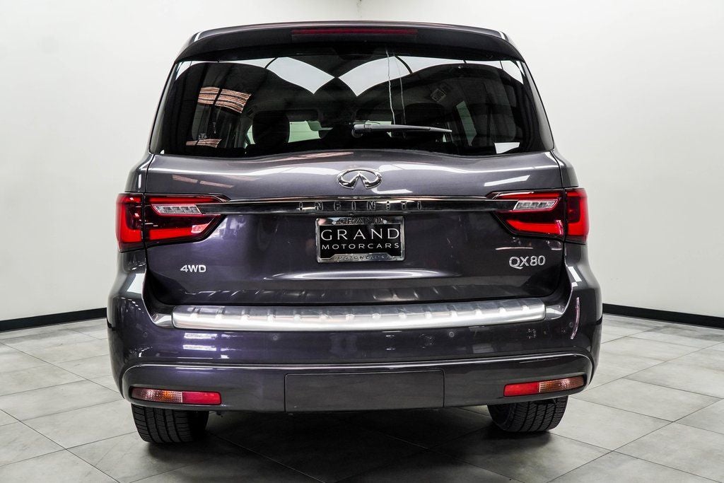 2022 INFINITI QX80 Premium Select