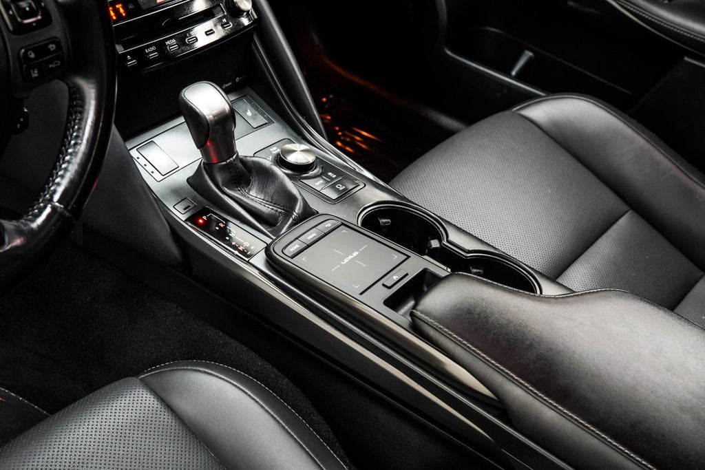2024 Lexus IS 350 F SPORT Design