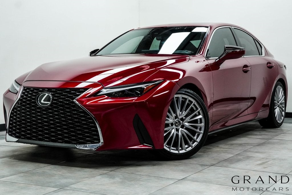 2023 Lexus IS 300