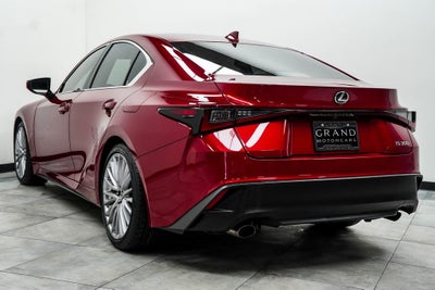2023 Lexus IS 300