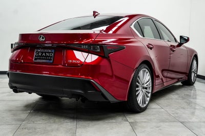 2023 Lexus IS 300
