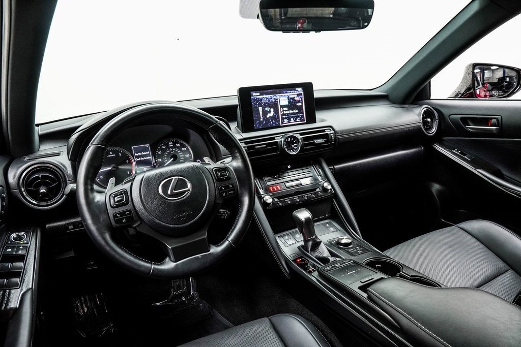 2023 Lexus IS 300