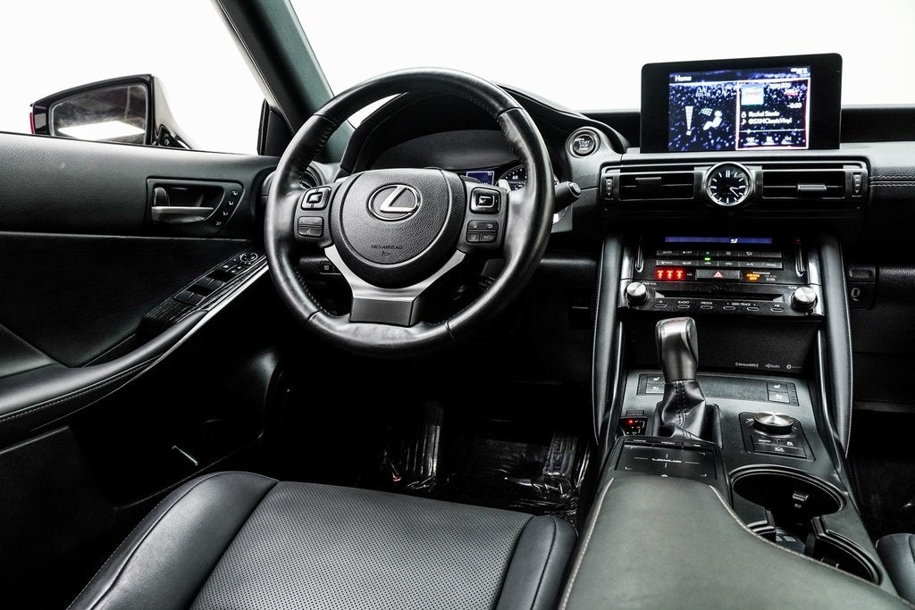 2023 Lexus IS 300