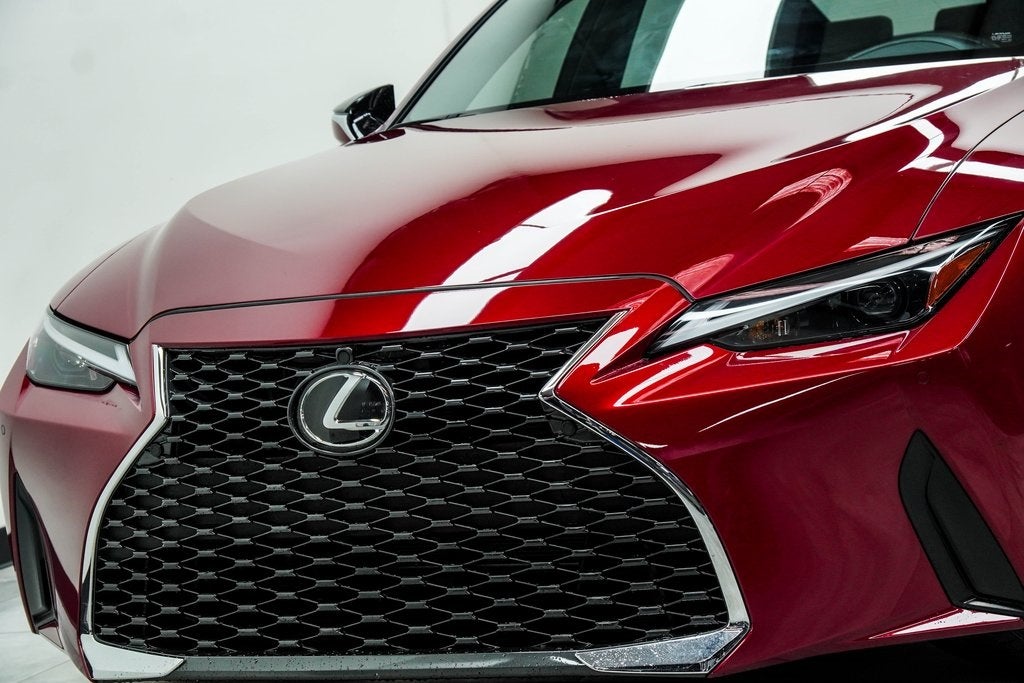 2023 Lexus IS 300