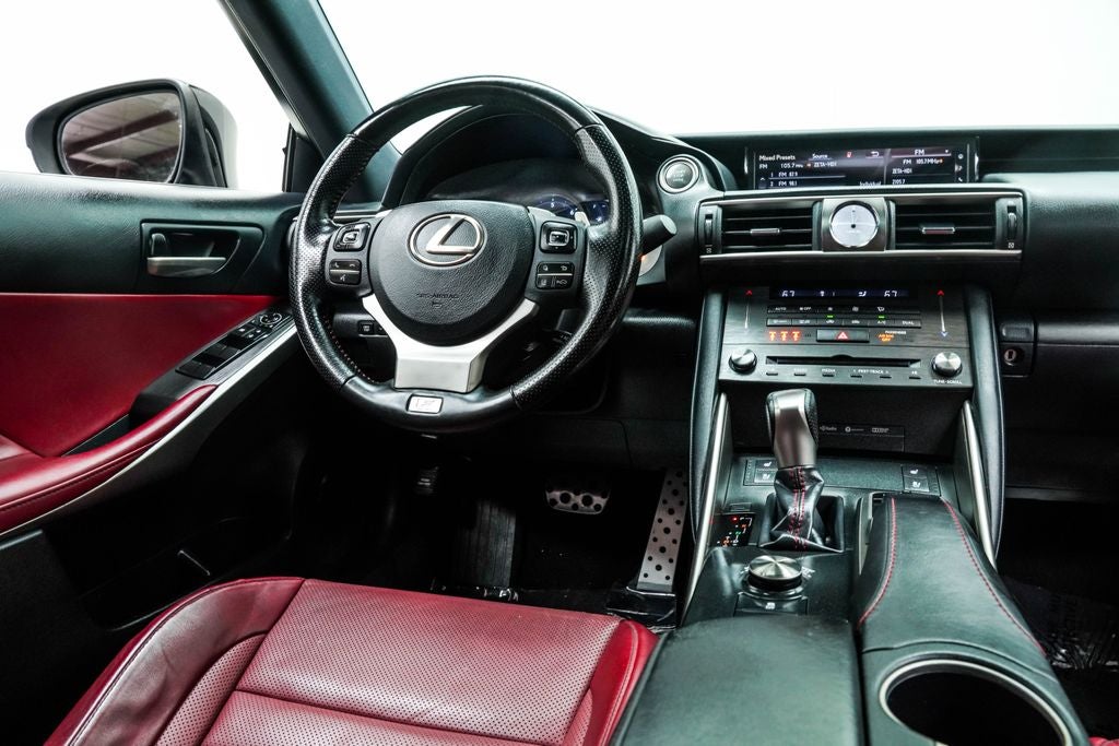 2020 Lexus IS 350