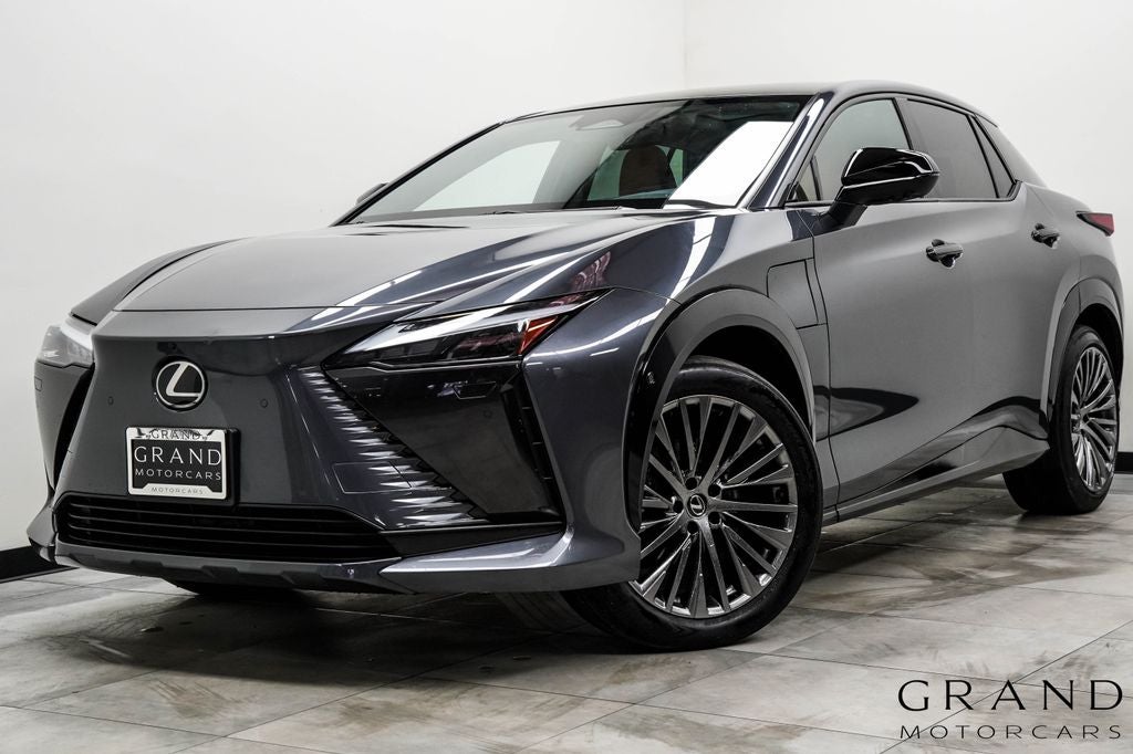 2023 Lexus RZ 450e Luxury