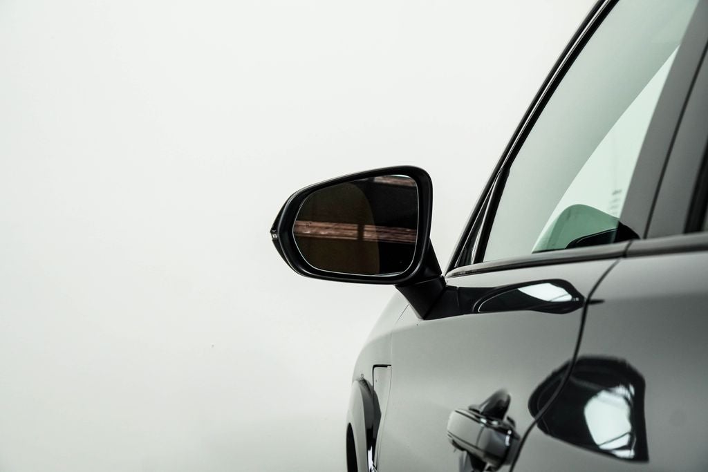 2023 Lexus RZ 450e Luxury