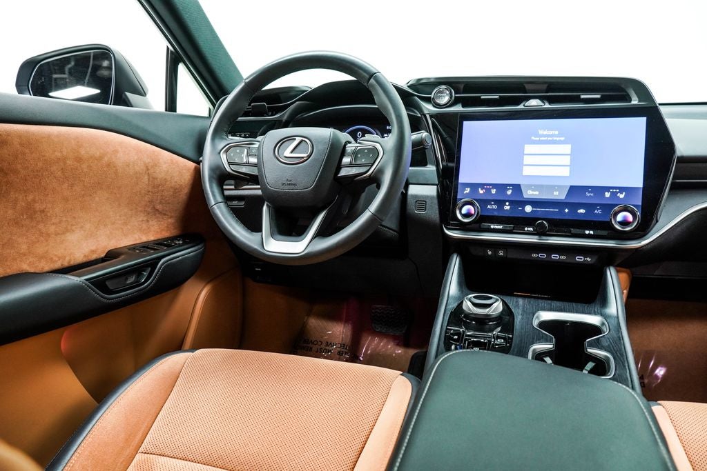 2023 Lexus RZ 450e Luxury