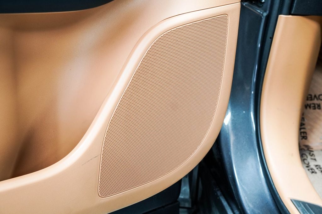 2023 Lexus RZ 450e Luxury