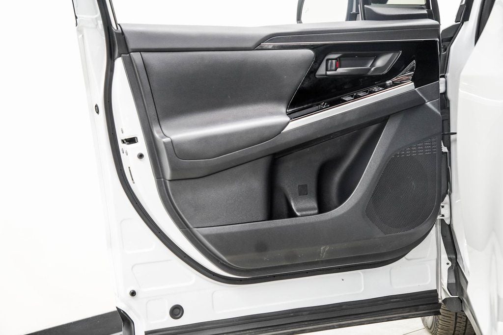 2024 Toyota bZ4X Limited