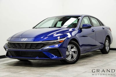 2024 Hyundai Elantra SE