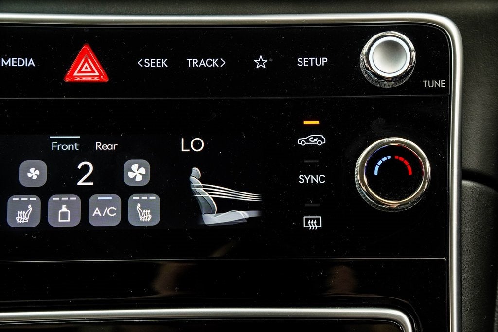 2025 Genesis GV80 2.5T