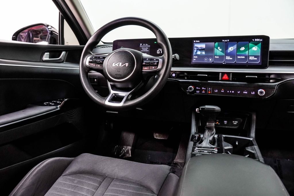 2025 Kia K5 LXS
