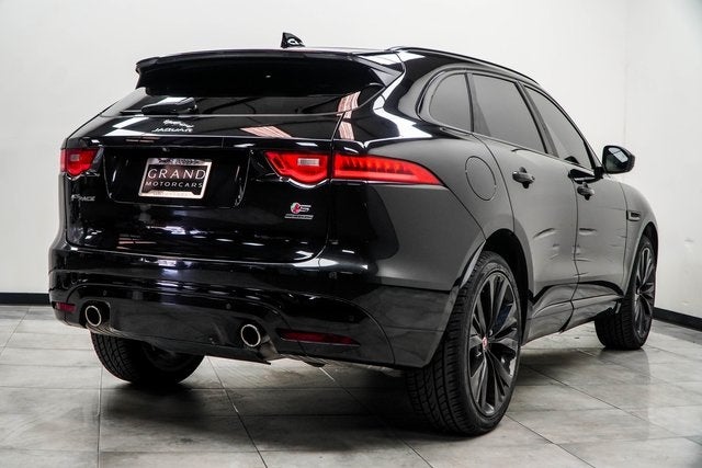 2018 Jaguar F-PACE S