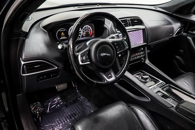 2018 Jaguar F-PACE S