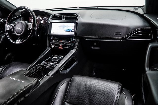 2018 Jaguar F-PACE S