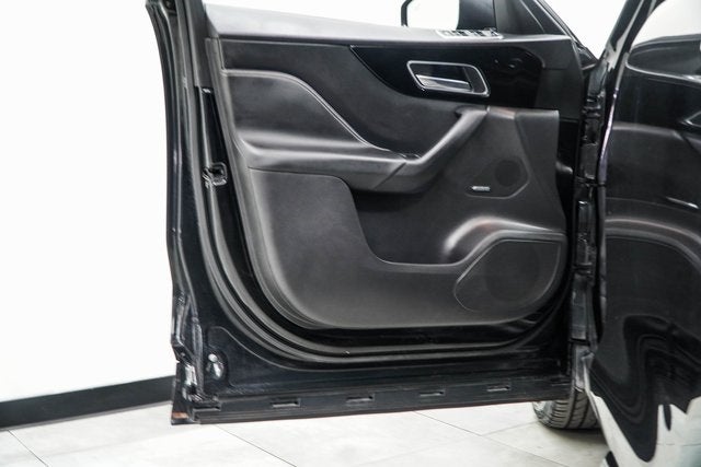 2018 Jaguar F-PACE S