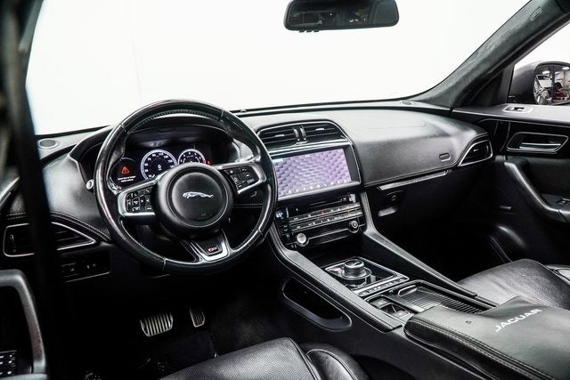 2018 Jaguar F-PACE S