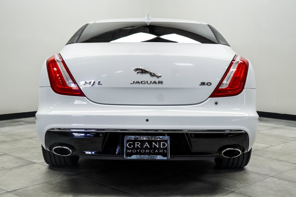 2016 Jaguar XJ XJL Portfolio