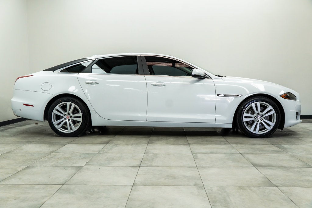 2016 Jaguar XJ XJL Portfolio