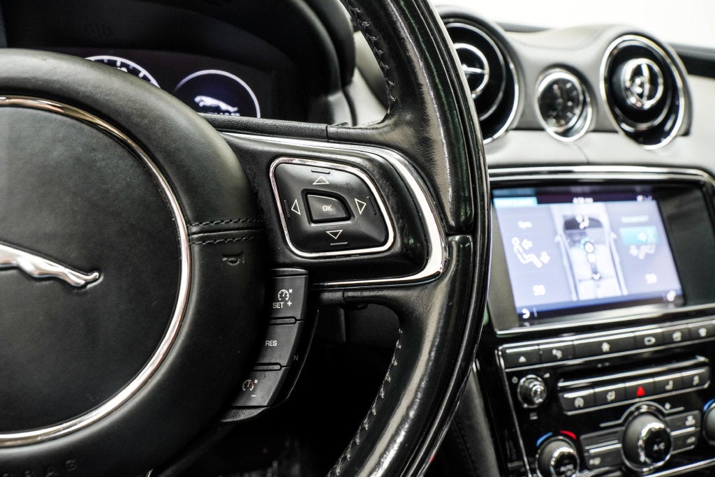 2016 Jaguar XJ XJL Portfolio