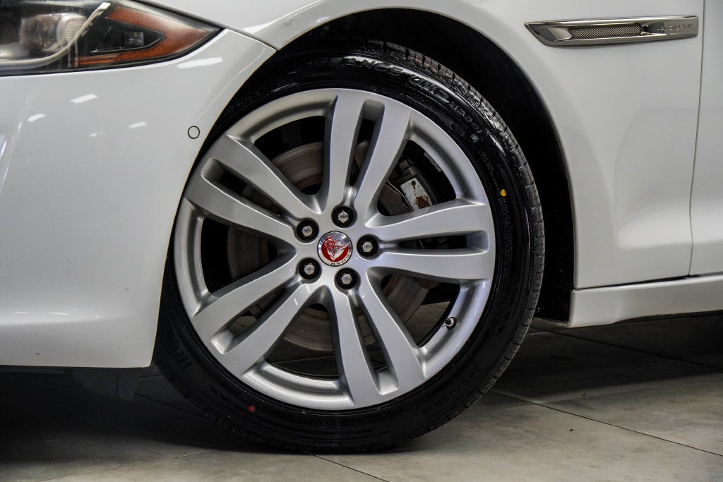 2016 Jaguar XJ XJL Portfolio