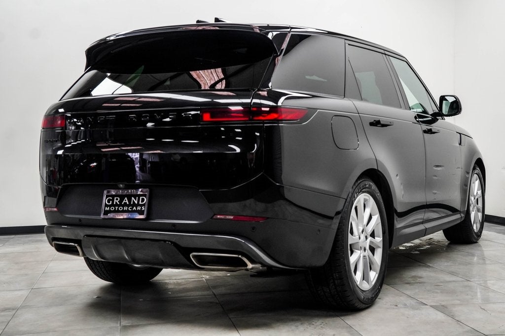 2025 Land Rover Range Rover Sport SE