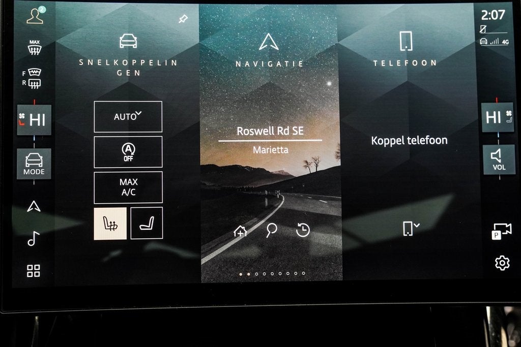 2025 Land Rover Range Rover Sport SE