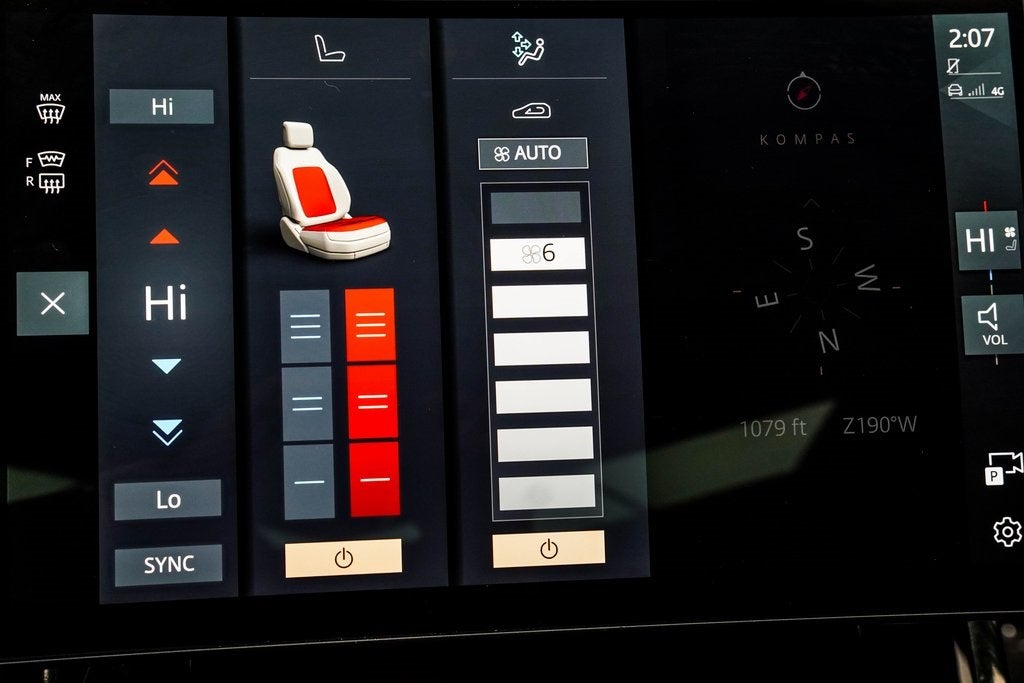 2025 Land Rover Range Rover Sport SE