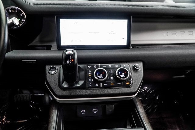 2022 Land Rover Defender 110 X-Dynamic SE