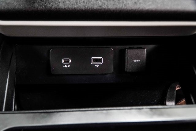 2022 Land Rover Defender 110 X-Dynamic SE