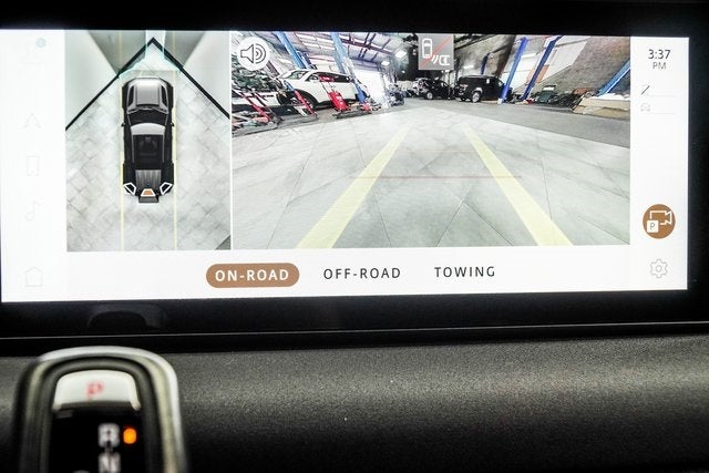 2022 Land Rover Defender 110 X-Dynamic SE