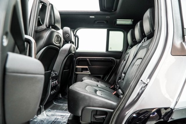 2022 Land Rover Defender 110 X-Dynamic SE