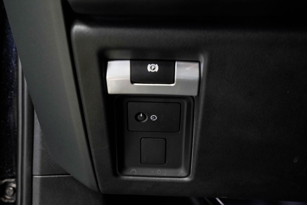 2022 Land Rover Defender 110 X-Dynamic HSE