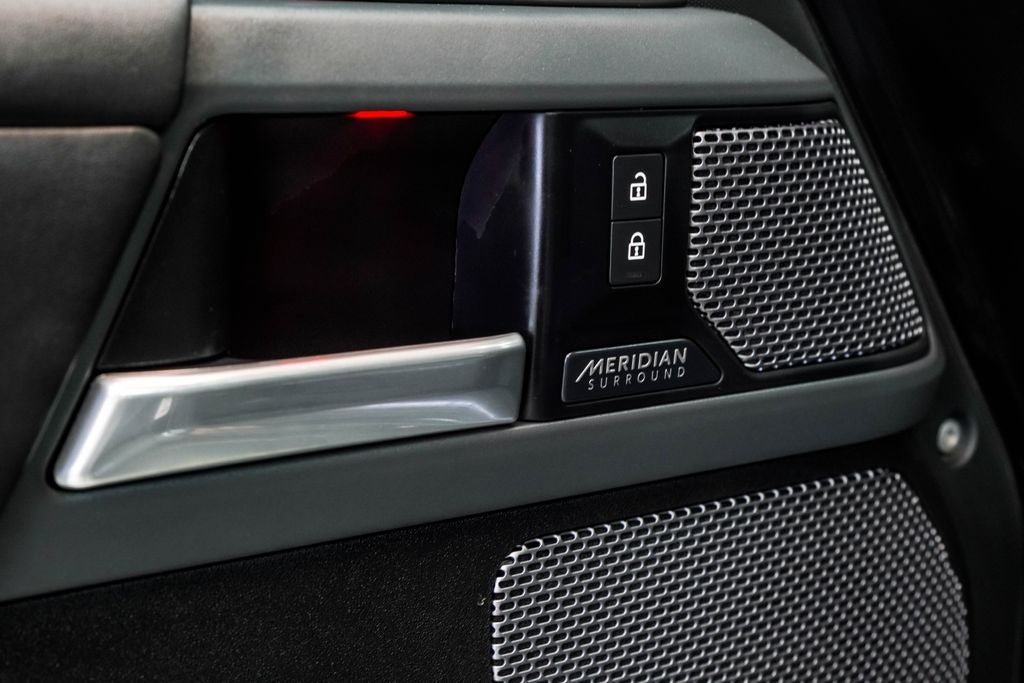 2022 Land Rover Defender 110 X-Dynamic HSE