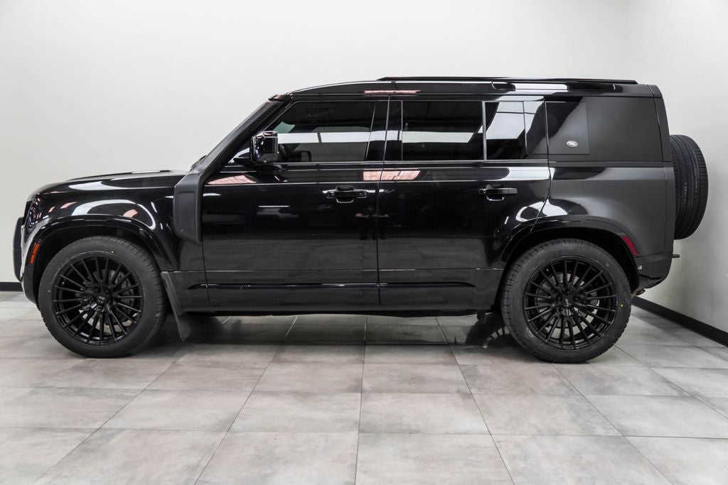 2022 Land Rover Defender 110 X-Dynamic HSE