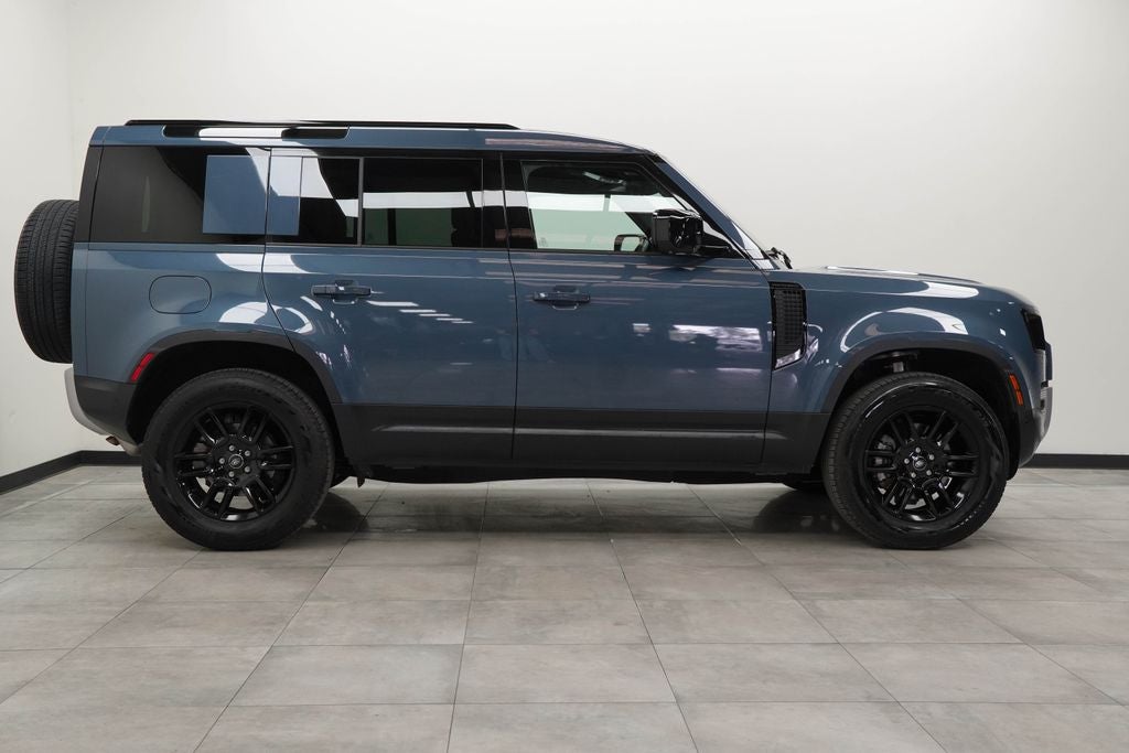 2025 Land Rover Defender 110 S
