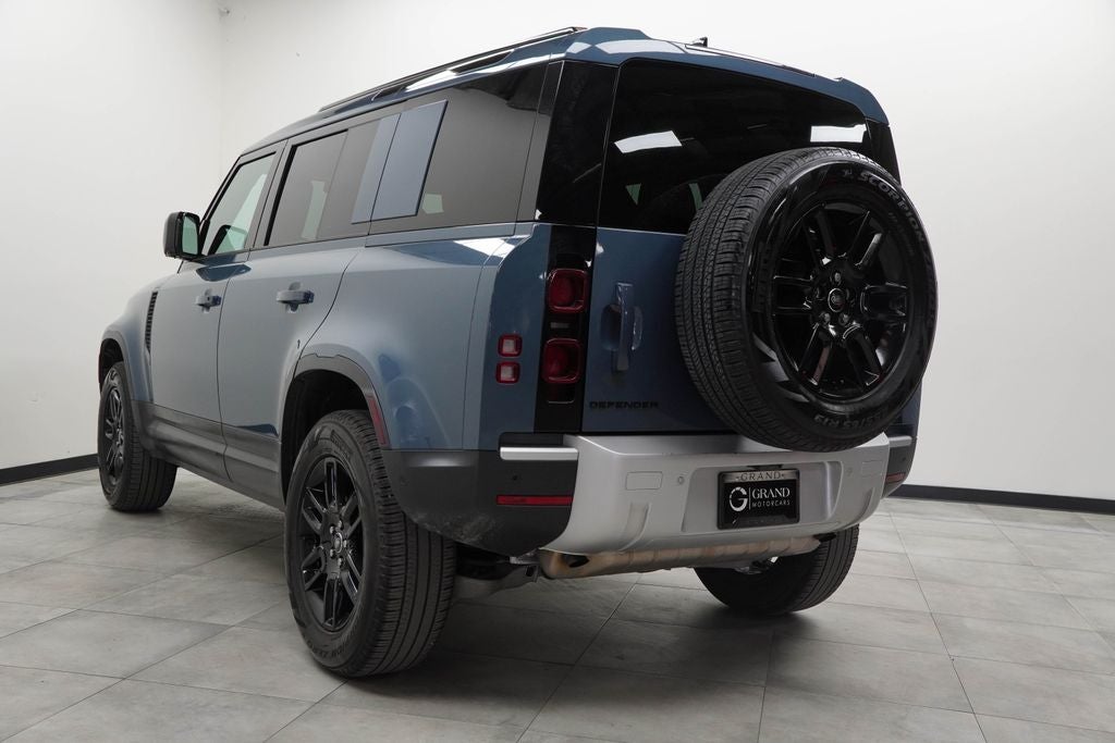 2025 Land Rover Defender 110 S