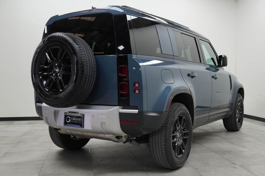 2025 Land Rover Defender 110 S