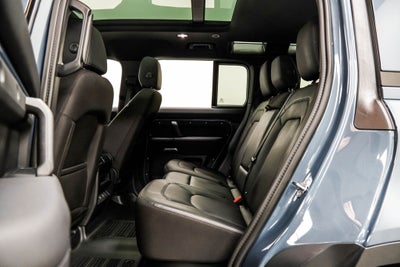 2025 Land Rover Defender 110 S